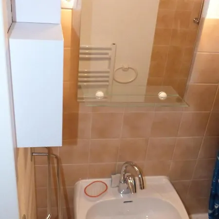 דירה 2 Pieces Pour 4 Personnes, Balcon Exposition Est - Fr-1-263-129 *